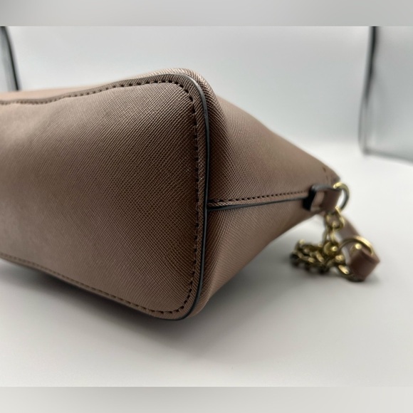 Steve Madden Crossbody Shoulder Handbag Purse Brown Bag Chain Accent - Picture 4 of 11